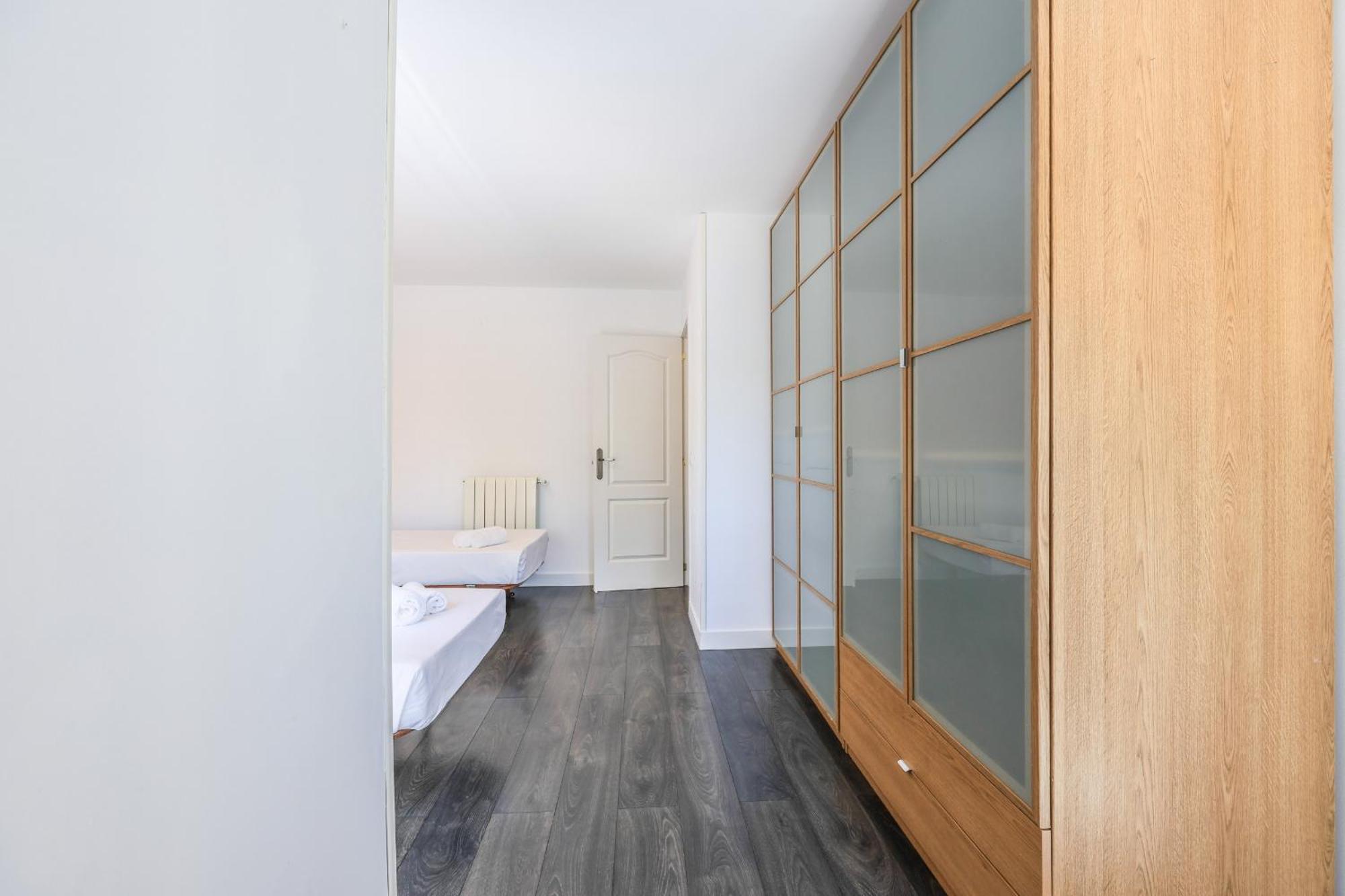 Apartamento Para 5 Personas Cerca De Ifema Y Aeropuerto Alquiler Temporal Madrid Exterior foto